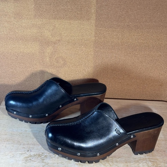 UGG clogs, black leather, studded. Size 9M - Picture 7 of 15